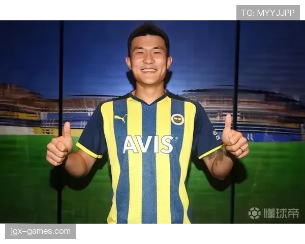 金玟哉逆袭成长之路纪录片上线,揭秘韩国足球新星背后奋斗故事